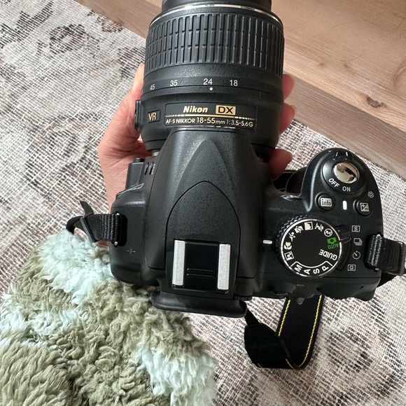 Nikon D3100 Kit-SOLD - Picture 5 of 11